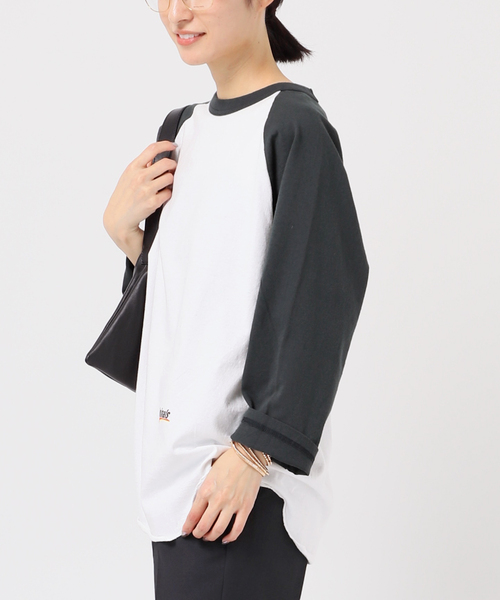 AP STUDIO（エーピーストゥディオ）の「【STUDIO WEAREALLANIMALS】別注ラグランTシャツ（Tシャツ/カットソー・レディース・ブラック/ネイビー・FREE）」の18枚目の写真