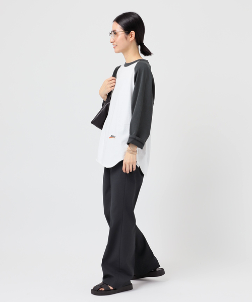 AP STUDIO（エーピーストゥディオ）の「【STUDIO WEAREALLANIMALS】別注ラグランTシャツ（Tシャツ/カットソー・レディース・ブラック/ネイビー・FREE）」の21枚目の写真