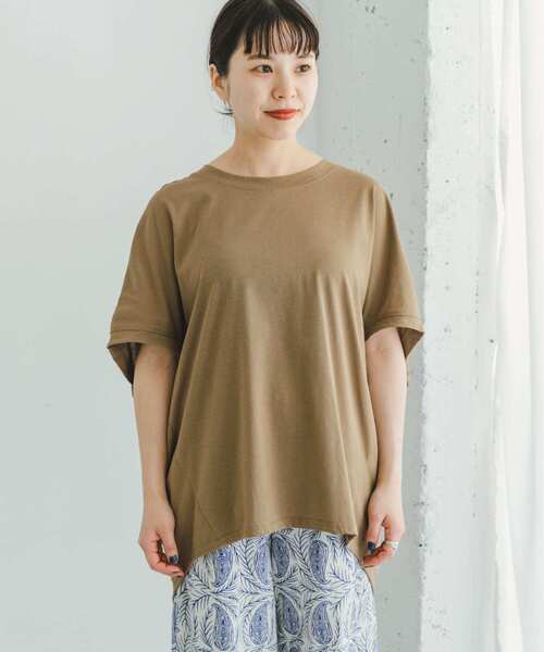 ITEMS URBANRESEARCH（アイテムズ アーバンリサーチ）の「『吸水速乾』ドライタッチバックタックプルオーバー（Tシャツ/カットソー・レディース・ブラック/オフホワイト/ブラウン・FREE）」の19枚目の写真