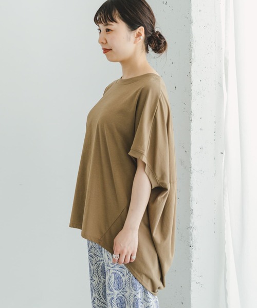 ITEMS URBANRESEARCH（アイテムズ アーバンリサーチ）の「『吸水速乾』ドライタッチバックタックプルオーバー（Tシャツ/カットソー・レディース・ブラック/オフホワイト/ブラウン・FREE）」の18枚目の写真