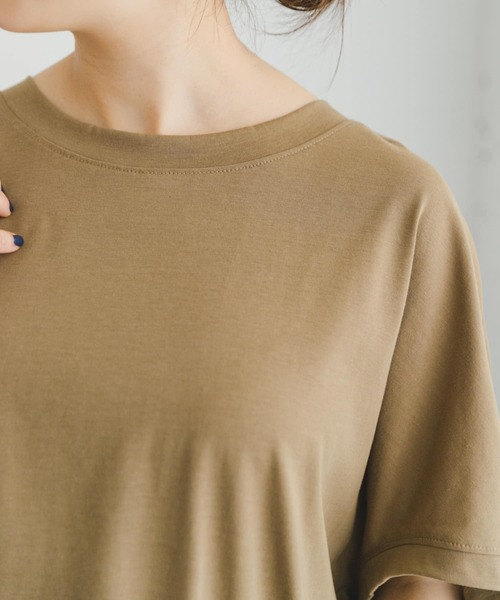 ITEMS URBANRESEARCH（アイテムズ アーバンリサーチ）の「『吸水速乾』ドライタッチバックタックプルオーバー（Tシャツ/カットソー・レディース・ブラック/オフホワイト/ブラウン・FREE）」の16枚目の写真