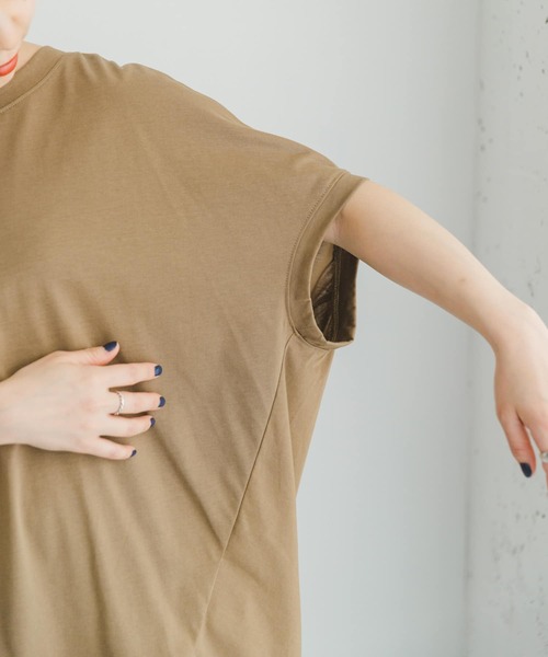 ITEMS URBANRESEARCH（アイテムズ アーバンリサーチ）の「『吸水速乾』ドライタッチバックタックプルオーバー（Tシャツ/カットソー・レディース・ブラック/オフホワイト/ブラウン・FREE）」の15枚目の写真