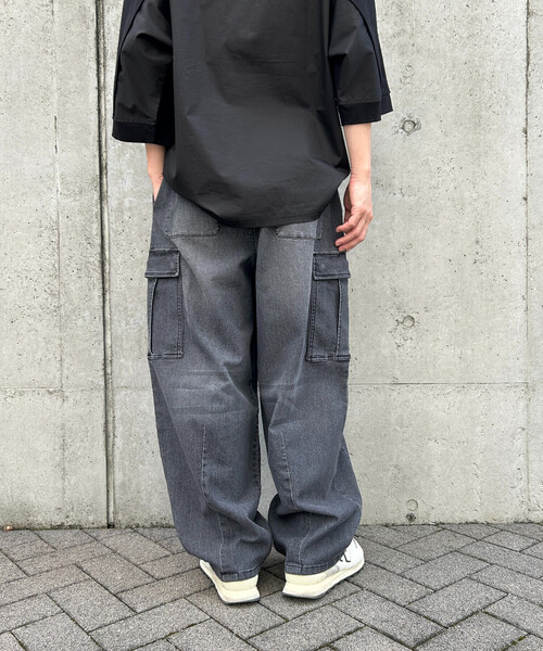 Purple&Yellow（パープルアンドイエロー）の「デニムカーゴワイドテーパードパンツ（デニムパンツ・メンズ・ケミカルウォッシュ/ブラック・X-SMALL/SMALL/MEDIUM/LARGE）」の6枚目の写真