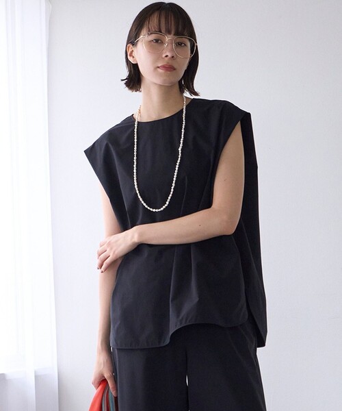 UNFILO(アンフィーロ)の「FINE MOVE コクーンブラウス(シャツ/ブラウス・レディース・ブラック系/カーキ系/グレー系・MEDIUM/SMALL)」の1枚目の写真