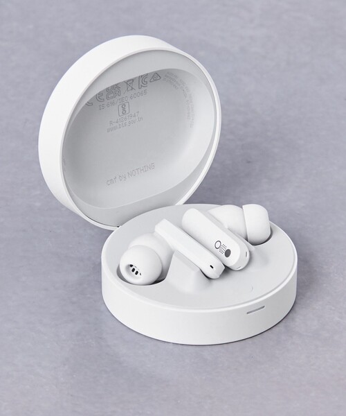 UNITED ARROWS（ユナイテッドアローズ）の「＜CMF by Nothing＞BUDS PRO/ワイヤレス イヤホン（ヘッドフォン/イヤホン・メンズ・ライトグレー/ダークグレー/オレンジ・FREE）」の2枚目の写真