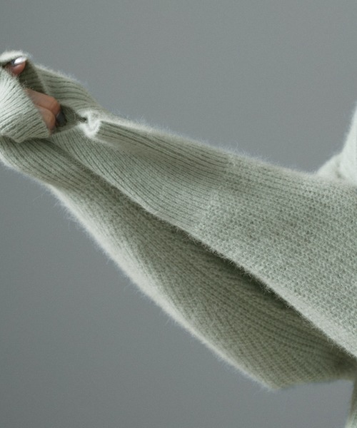 SALON adam et rope'(サロン アダム エ ロペ)の「FOXWOOLクルーネックPO(ニット/セーター・レディース・ホワイト系その他5/グリーン系その他/チャコールグレー・FREE)」の14枚目の写真