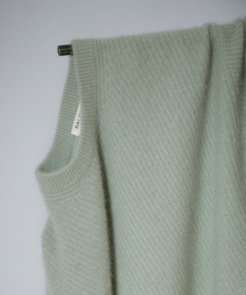 SALON adam et rope'(サロン アダム エ ロペ)の「FOXWOOLクルーネックPO(ニット/セーター・レディース・ホワイト系その他5/グリーン系その他/チャコールグレー・FREE)」の16枚目の写真