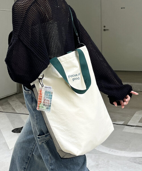 CPCM（シーピーシーエム）の「【ASUKA's企画】撥水ナイロン2WAYバッグ（ショルダーバッグ・レディース・ネイビー/アイボリー/チャコールグレー・FREE）」の7枚目の写真