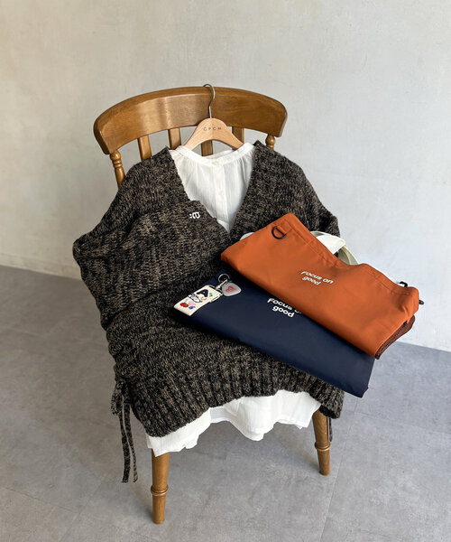 CPCM（シーピーシーエム）の「【ASUKA's企画】撥水ナイロン2WAYバッグ（ショルダーバッグ・レディース・ネイビー/アイボリー/チャコールグレー・FREE）」の14枚目の写真