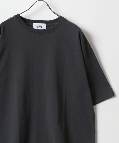 MRU(エムアールユー)の「MRU/エムアールユー 吸汗速乾 接触冷感 UVカット 無地 半袖Tシャツ 大きいサイズ(3L,4L,5L,6L)(Tシャツ/カットソー・メンズ・ベージュ/ブラック/チャコール/ホワイト/ブルー・6L/3L/5L/4L)」の4枚目の写真