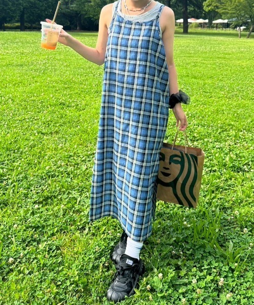 nemne store(ネンネストア)の「【低身長サイズあり】チェック柄キャミワンピース(ワンピース・レディース・ブルー/レッド・SMALL/MEDIUM)」の10枚目の写真