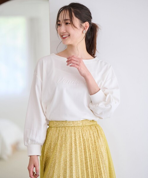 ANY SIS(エニィスィス)の「【洗える】ミニ裏毛エンボスロゴ カットソー(Tシャツ/カットソー・レディース・グレー系/アイボリー系/ピンク系・0)」の4枚目の写真