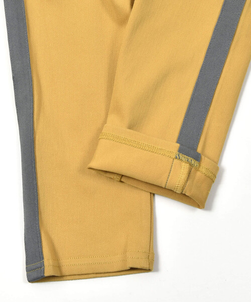 BeBe（ベベ）の「ツイルニットサイドテープロングパンツ(90~150cm)（スウェットパンツ・キッズ・イエロー/ブラック・110cm/120cm/130cm/140cm/150cm/100cm/90cm）」の12枚目の写真