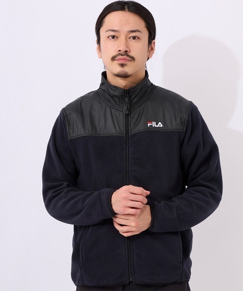 FILA(フィラ)の「マイクロフリース 切り替えスタンドジャケット フルジップブルゾン(ブルゾン・メンズ・ネイビー/ブラック/ダークブルー・MEDIUM/LARGE/X-LARGE)」の3枚目の写真