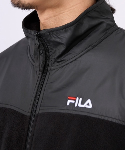 FILA(フィラ)の「マイクロフリース 切り替えスタンドジャケット フルジップブルゾン(ブルゾン・メンズ・ネイビー/ブラック/ダークブルー・MEDIUM/LARGE/X-LARGE)」の11枚目の写真