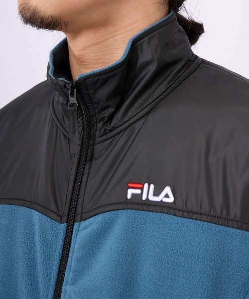 FILA(フィラ)の「マイクロフリース 切り替えスタンドジャケット フルジップブルゾン(ブルゾン・メンズ・ネイビー/ブラック/ダークブルー・MEDIUM/LARGE/X-LARGE)」の21枚目の写真
