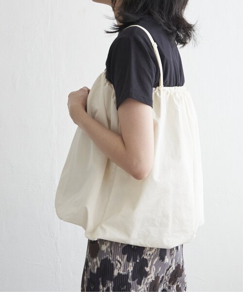 VENCEEXCHANGE(ヴァンスエクスチェンジ)の「ナイロンバルーン2WAY(キャミソール・レディース・ブラック/オフホワイト・FREE)」の12枚目の写真