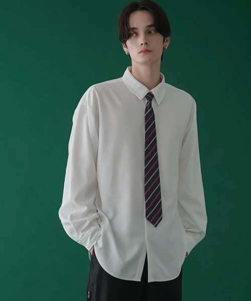 LUCY(ルーシー)の「LUCY/タイ付きロングスリーブシャツ(シャツ/ブラウス・メンズ・ホワイト/ブラック・MEDIUM/LARGE)」の2枚目の写真