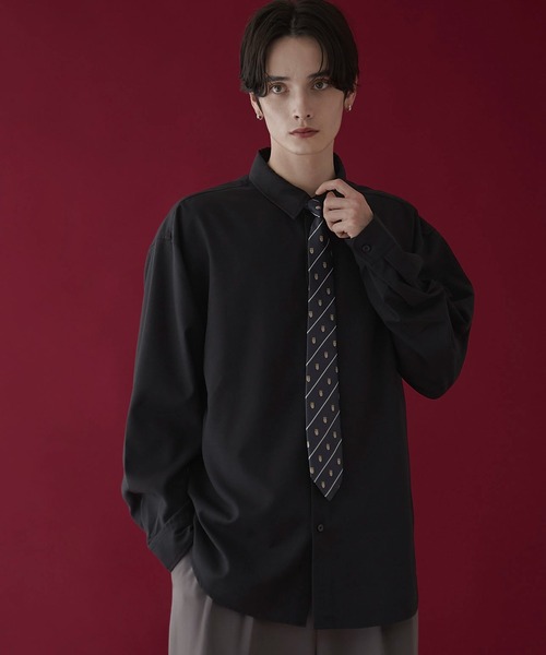 LUCY(ルーシー)の「LUCY/タイ付きロングスリーブシャツ(シャツ/ブラウス・メンズ・ホワイト/ブラック・MEDIUM/LARGE)」の1枚目の写真