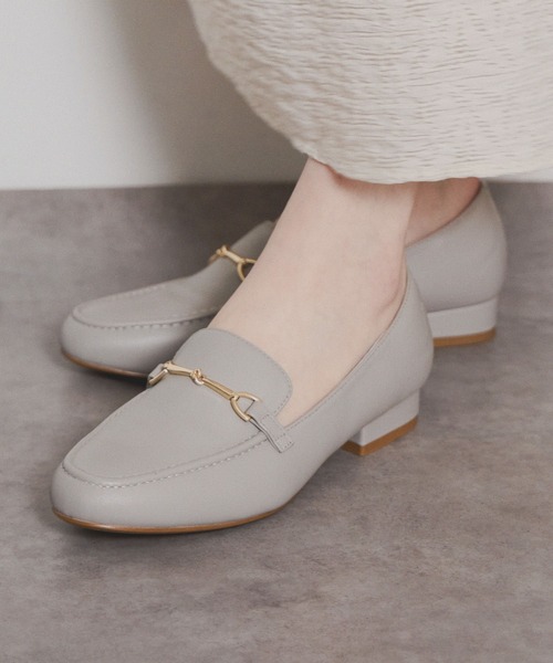 NICAL（ニカル）の「【本革】【NICAL】ラウンドトゥビットローファー/544317（ローファー・レディース・ブラック/アイボリー/ネイビー/ブラウン/グレー/グリーン・23.5cm/24.5cm/25.0cm/22.0cm/22.5cm/23.0cm/24.0cm/25.5cm）」の4枚目の写真