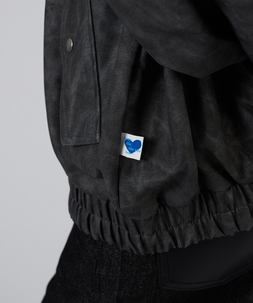 ONCILY（オンシェリー）の「VINTAGE LIKE ARTIFICIAL GRAIN BLOUSON  / ヴィンテージライク合皮ブルゾン（ブルゾン・メンズ・ブラック/ブラウン/トップグレー・LARGE/MEDIUM）」の5枚目の写真