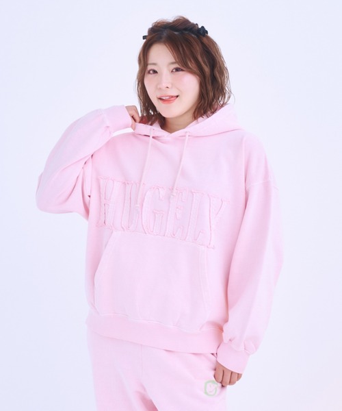 スプレープリントスウェットパーカー（ユニセックス着用）（スウェット