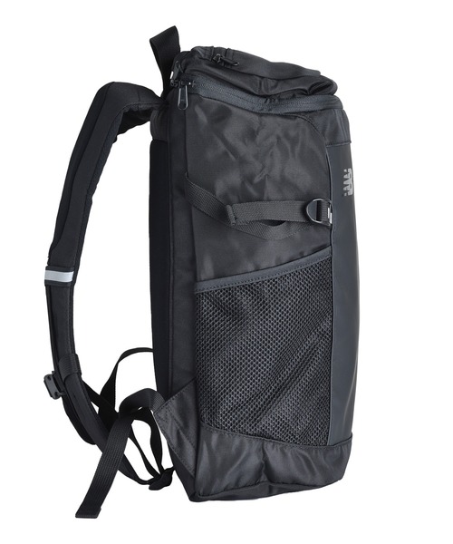 NEW BALANCE(ニューバランス)の「トップローディングバックパック20L(バックパック/リュック・メンズ・ブラック/グリーン系カモフラージュ/ブラック×ホワイト・ONE SIZE)」の6枚目の写真