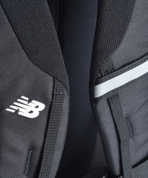 NEW BALANCE(ニューバランス)の「トップローディングバックパック20L(バックパック/リュック・メンズ・ブラック/グリーン系カモフラージュ/ブラック×ホワイト・ONE SIZE)」の20枚目の写真