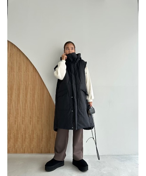 TRUNC（トランクエイティーエイト）の「Thermal Tech Monster Coat（ダウンジャケット/コート・レディース・ブラック/ベージュ・FREE）」の4枚目の写真