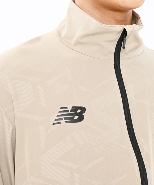 NEW BALANCE(ニューバランス)の「Black Out ストレッチウーブンフルジップジャケット(ジャージ・メンズ・ベージュ/ブラック/チャコールグレー・LARGE/MEDIUM/SMALL)」の18枚目の写真