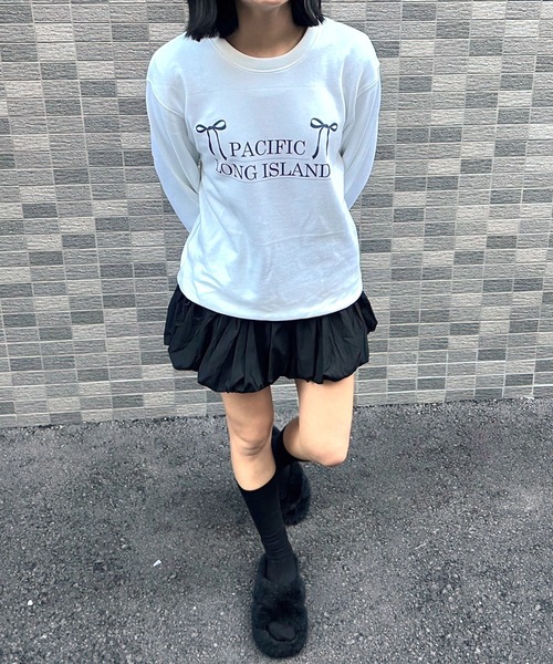 merrylatte(メリーラテ)の「【軽量】ダブルリボントレーナー スウェット(スウェット・レディース・ホワイト・LARGE)」の1枚目の写真