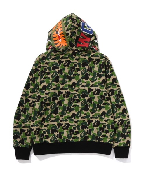 A BATHING APE（アベイシングエイプ）の「ABC CAMO REVERSIBLE