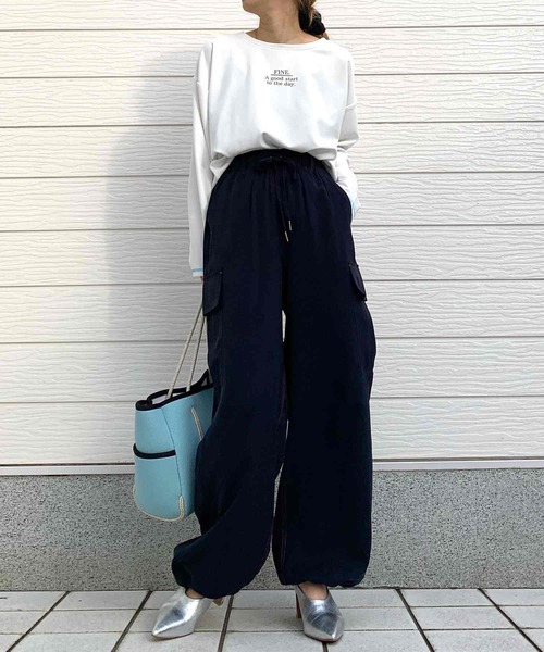 Q（キュー）の「カーゴワイドパンツ（カーゴパンツ・レディース・オリーブ/ネイビー・MEDIUM）」の22枚目の写真