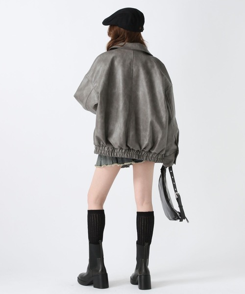 FOREVER 21（フォーエバー トゥエンティーワン）の「【2025SS】ヴィンテージライクフェイクレザービッグブルゾン（ブルゾン・レディース・グレー/ブラック/ブラウン/ナチュラル・FREE）」の17枚目の写真