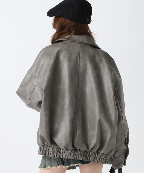FOREVER 21（フォーエバー トゥエンティーワン）の「【2025SS】ヴィンテージライクフェイクレザービッグブルゾン（ブルゾン・レディース・グレー/ブラック/ブラウン/ナチュラル・FREE）」の19枚目の写真