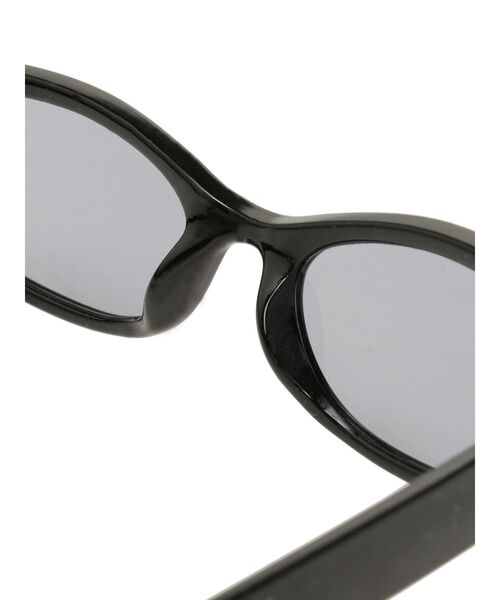 Ungrid（アングリッド）の「オーバルフレームサングラス（サングラス・レディース・ブラウン/ブラック・FREE）」の5枚目の写真