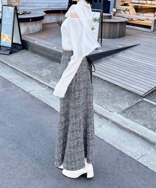 INGNI（イング）の「ワンショルシアーリボンニット（ニット/セーター・レディース・オフホワイト/ブラック/グレー系その他/ピンク・M）」の11枚目の写真