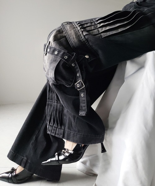 me+em select(ミームセレクト)の「【 4size 】カーゴプリーツブラックヴィンテージワイドデニム /cargo pleated black vintage wide denim(デニムパンツ・レディース・ブラック・X-LARGE/LARGE/MEDIUM/SMALL)」の11枚目の写真
