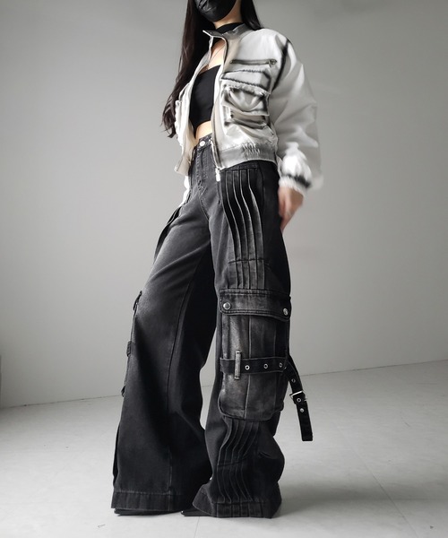me+em select(ミームセレクト)の「【 4size 】カーゴプリーツブラックヴィンテージワイドデニム /cargo pleated black vintage wide denim(デニムパンツ・レディース・ブラック・X-LARGE/LARGE/MEDIUM/SMALL)」の14枚目の写真