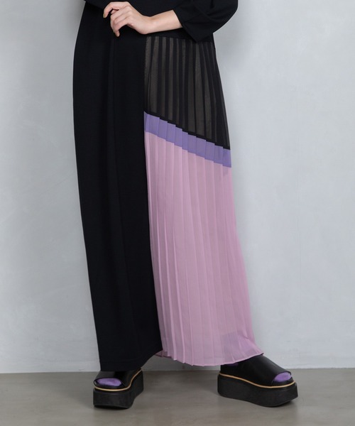 MARECHAL TERRE（マルシャルテル）の「サイドプリーツワンピース（ワンピース・レディース・グレー/ブラック/グレイッシュベージュ/ライトブルー・MEDIUM）」の9枚目の写真