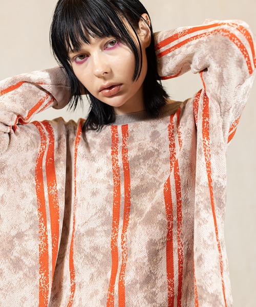 OSMOSIS（オズモーシス）の「ジャガードニットプルオーバー（ニット/セーター・レディース・ベージュ/グレイッシュベージュ/ネイビー・ONE SIZE）」の11枚目の写真