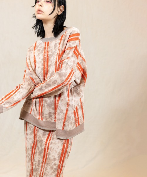 OSMOSIS（オズモーシス）の「ジャガードニットプルオーバー（ニット/セーター・レディース・ベージュ/グレイッシュベージュ/ネイビー・ONE SIZE）」の12枚目の写真