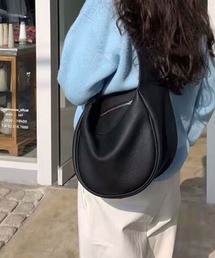 ファスナー付きショルダーバッグ