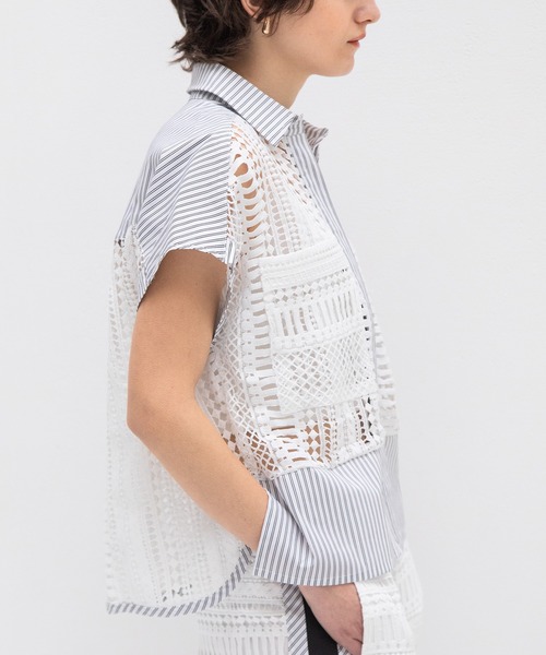 AULA AILA（アウラアイラ）の「レースストライプコンビネーションシャツ（シャツ/ブラウス・レディース・ネイビー/ホワイト/ブラック・0）」の6枚目の写真