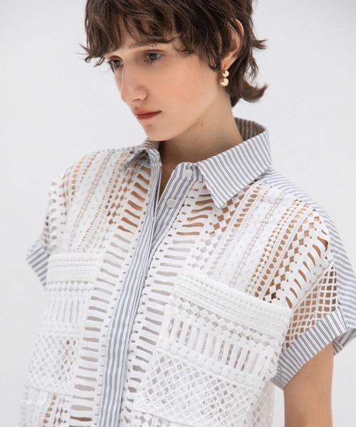 AULA AILA（アウラアイラ）の「レースストライプコンビネーションシャツ（シャツ/ブラウス・レディース・ネイビー/ホワイト/ブラック・0）」の4枚目の写真