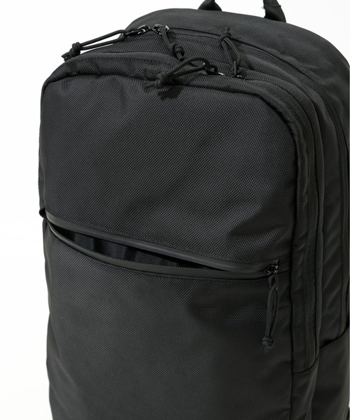 NEW ERA(ニューエラ)の「【NEW ERA/ニューエラ】SMART PACK UUC(バックパック/リュック・メンズ・ブラック・FREE)」の8枚目の写真