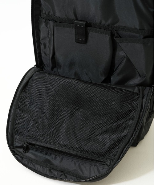 NEW ERA(ニューエラ)の「【NEW ERA/ニューエラ】SMART PACK UUC(バックパック/リュック・メンズ・ブラック・FREE)」の10枚目の写真