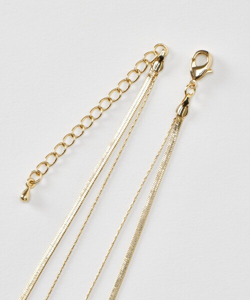 allureville(アルアバイル)の「レイヤードチェーンネックレス(ネックレス・レディース・ゴールド・FREE)」の3枚目の写真