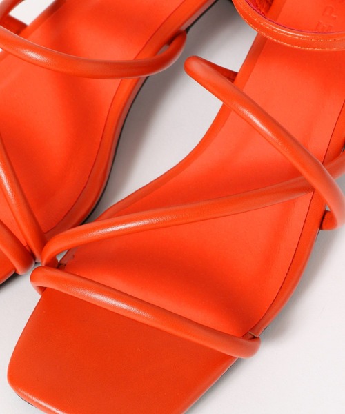 LEPSIM（レプシィム）の「チューブストラップサンダル　323225（サンダル・レディース・ブラック/オレンジ・MEDIUM/LARGE）」の19枚目の写真