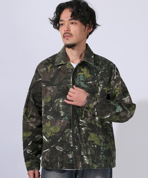 バイオストーンウォッシュ迷彩オープンカラーデニムジャケット